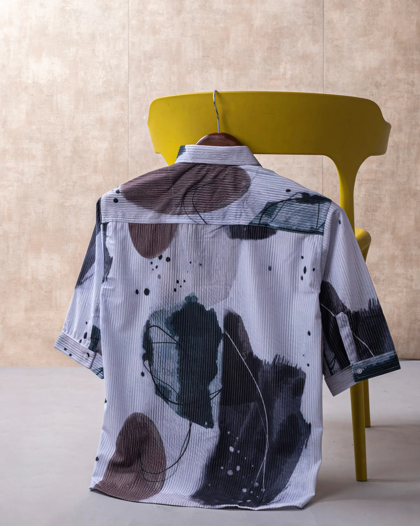 INCOMPARABLE MULTI COLOUR ABSTRACT PRINT SHIRT - Image 3